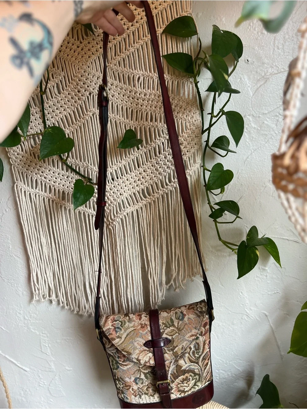 Vintage Floral Tapestry Crossbody Bag Leather Boho Cottagecore Bucket Purse - Picture 8 of 14